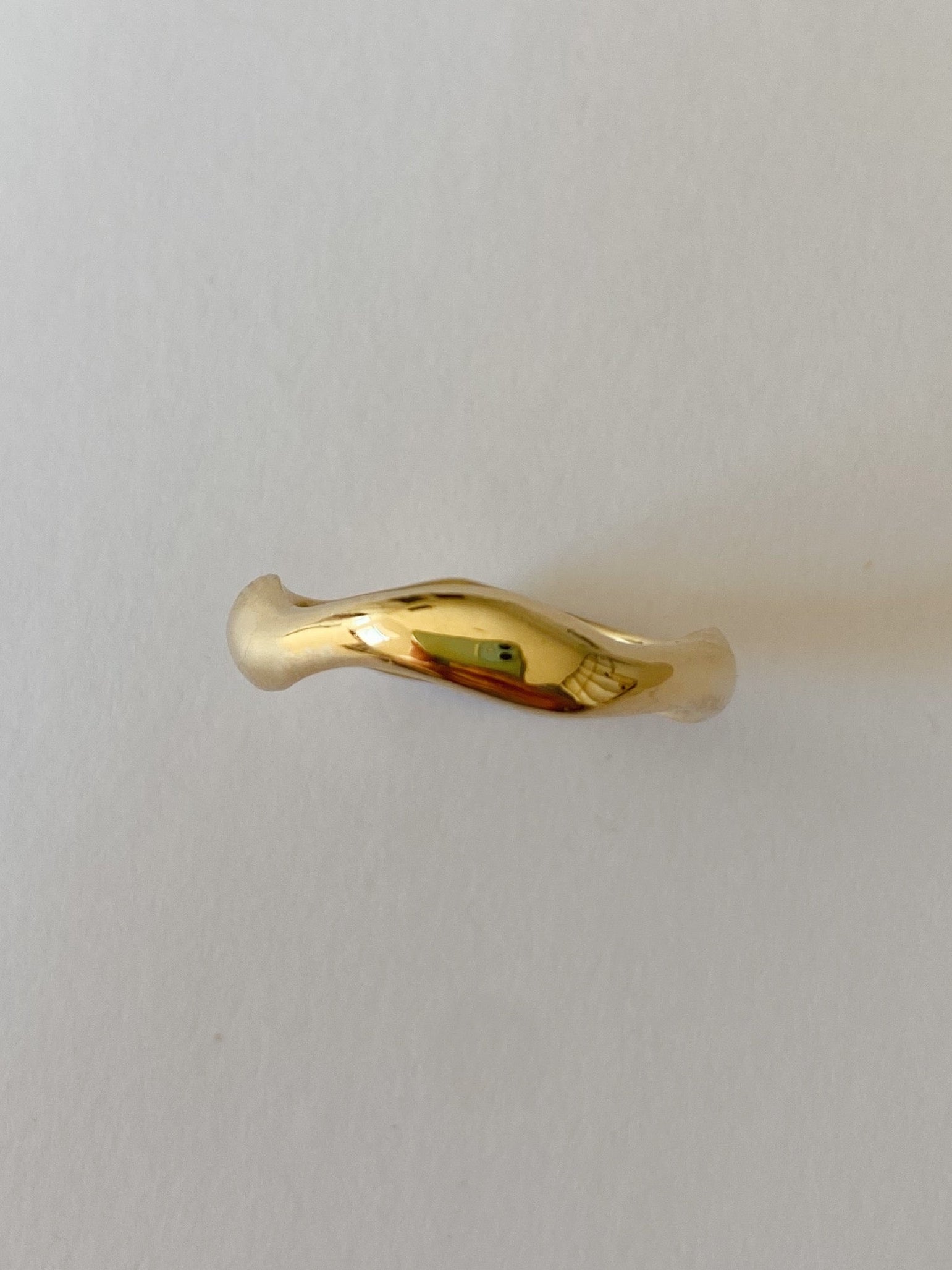 bold ring 18 karat gold wedding band
