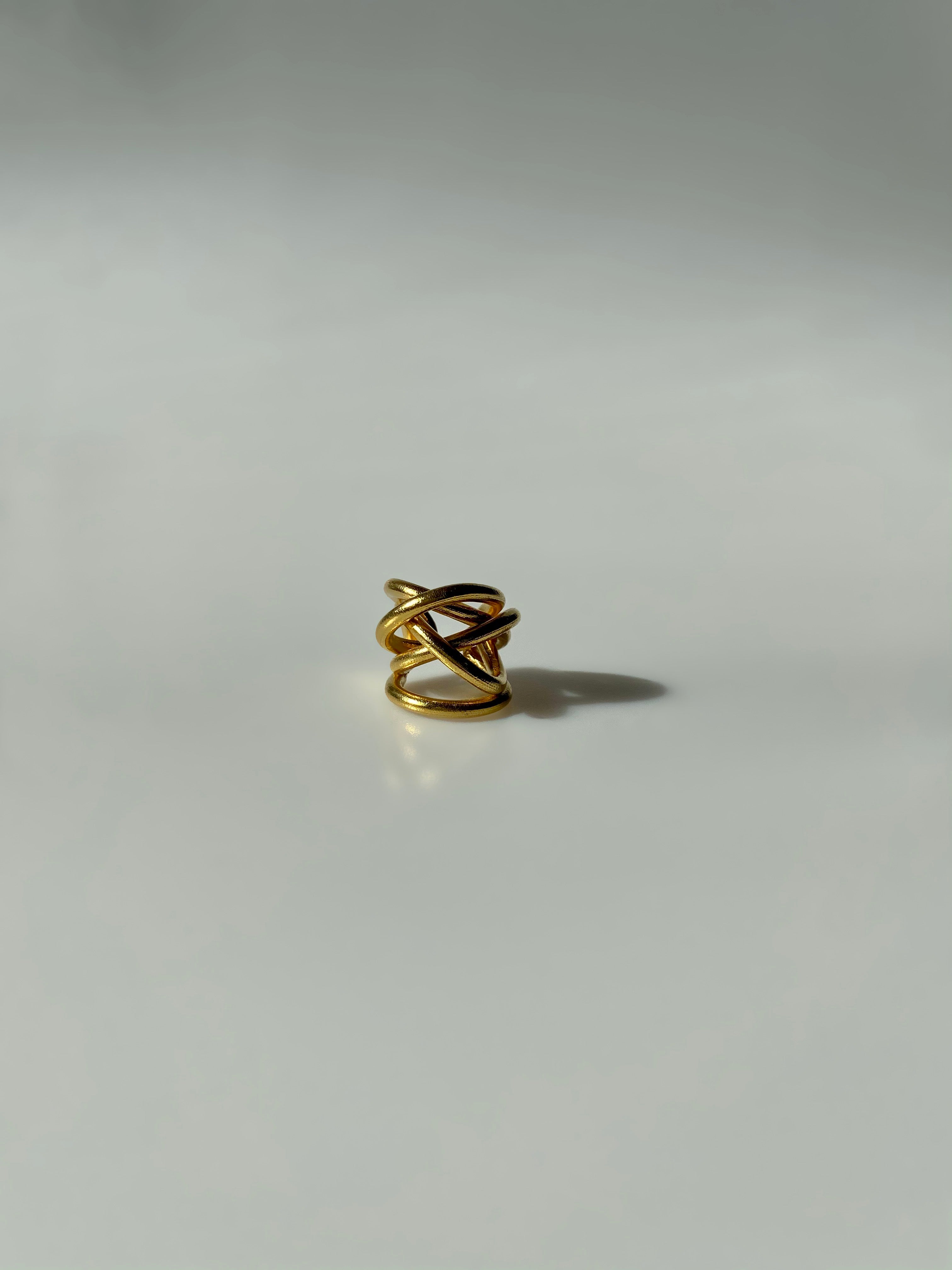Ear cuff ‘Wired’
