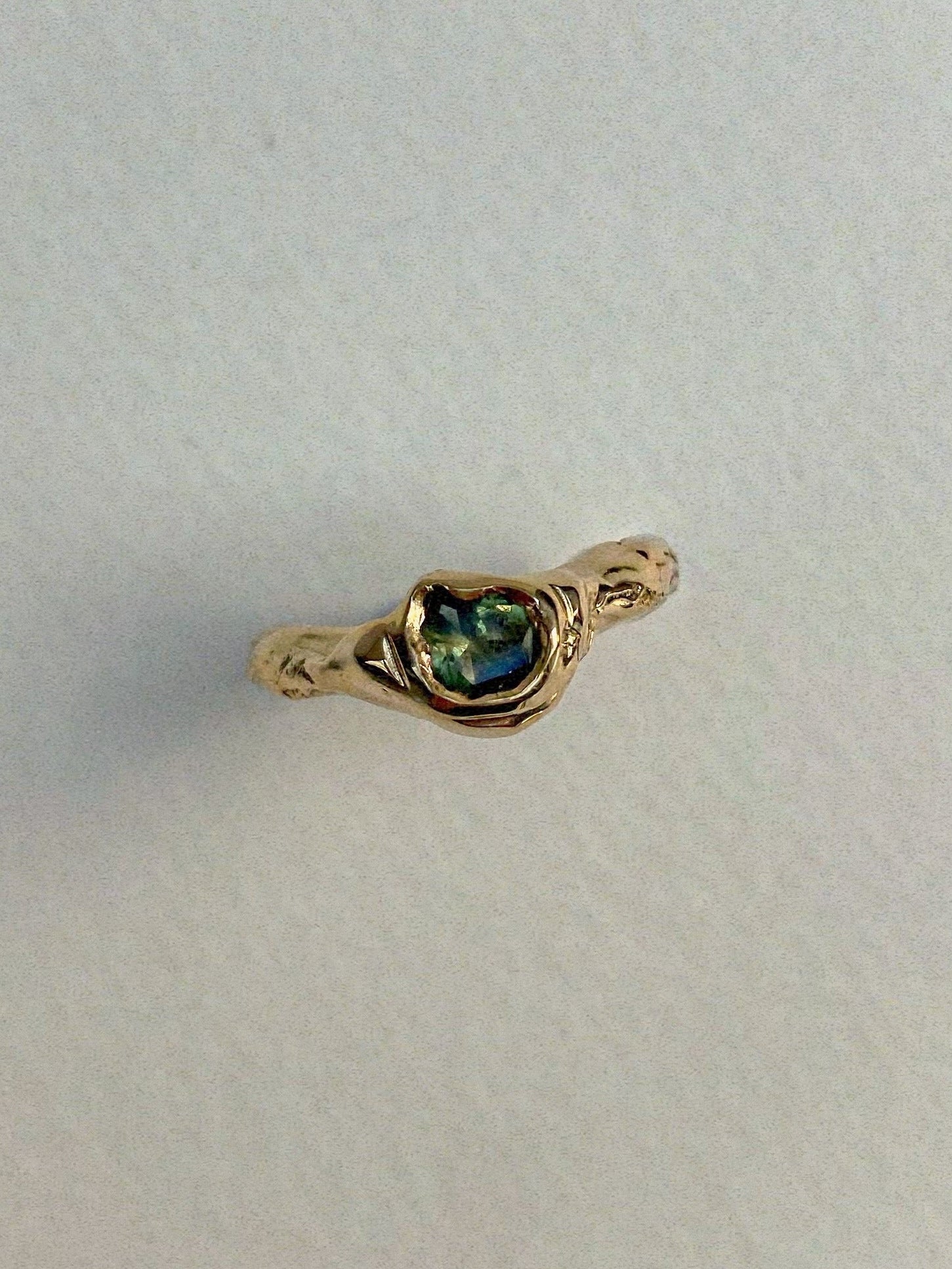 sapphire pear shaped engagement ring