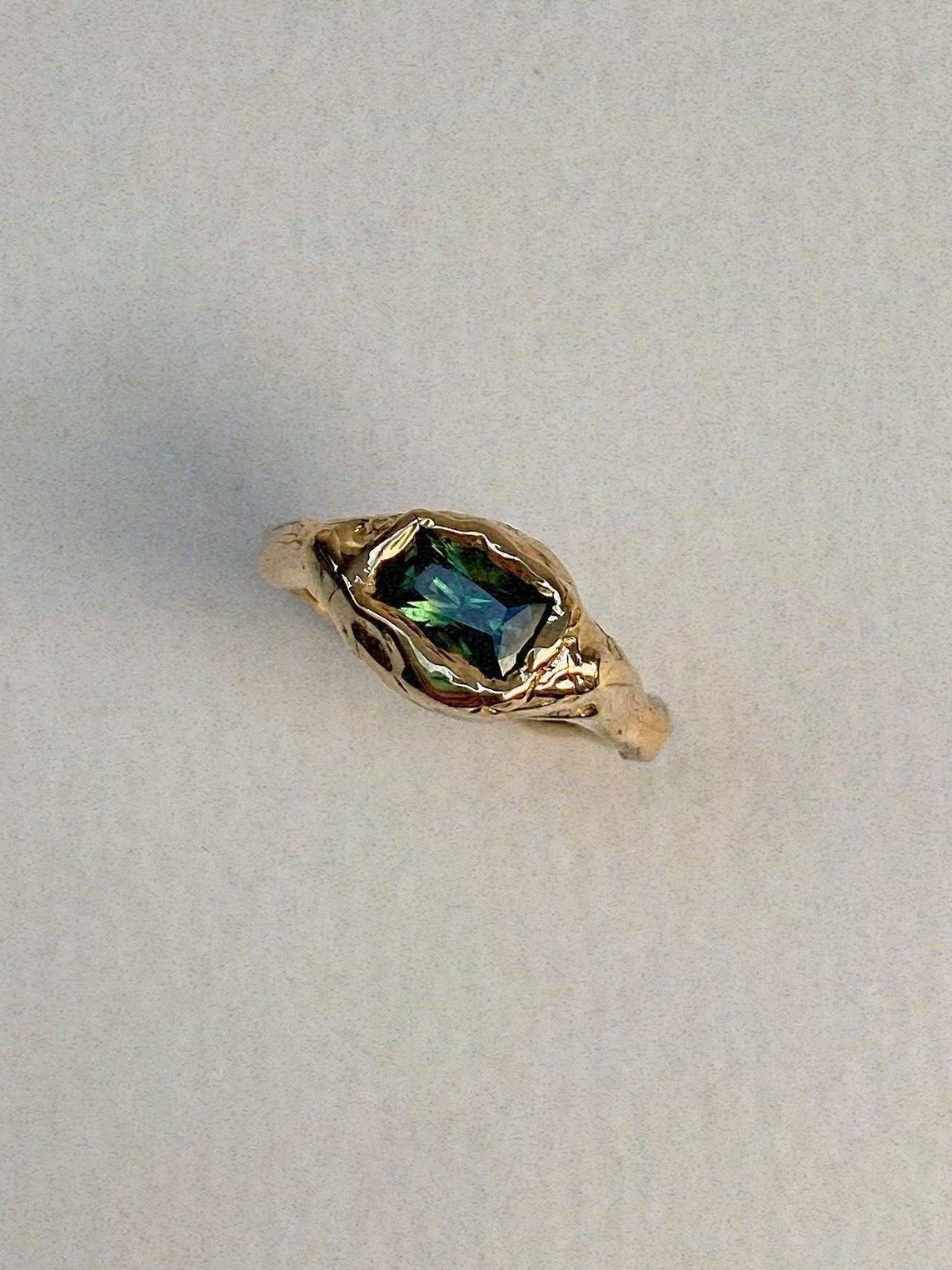 chunky gold ring green sapphire