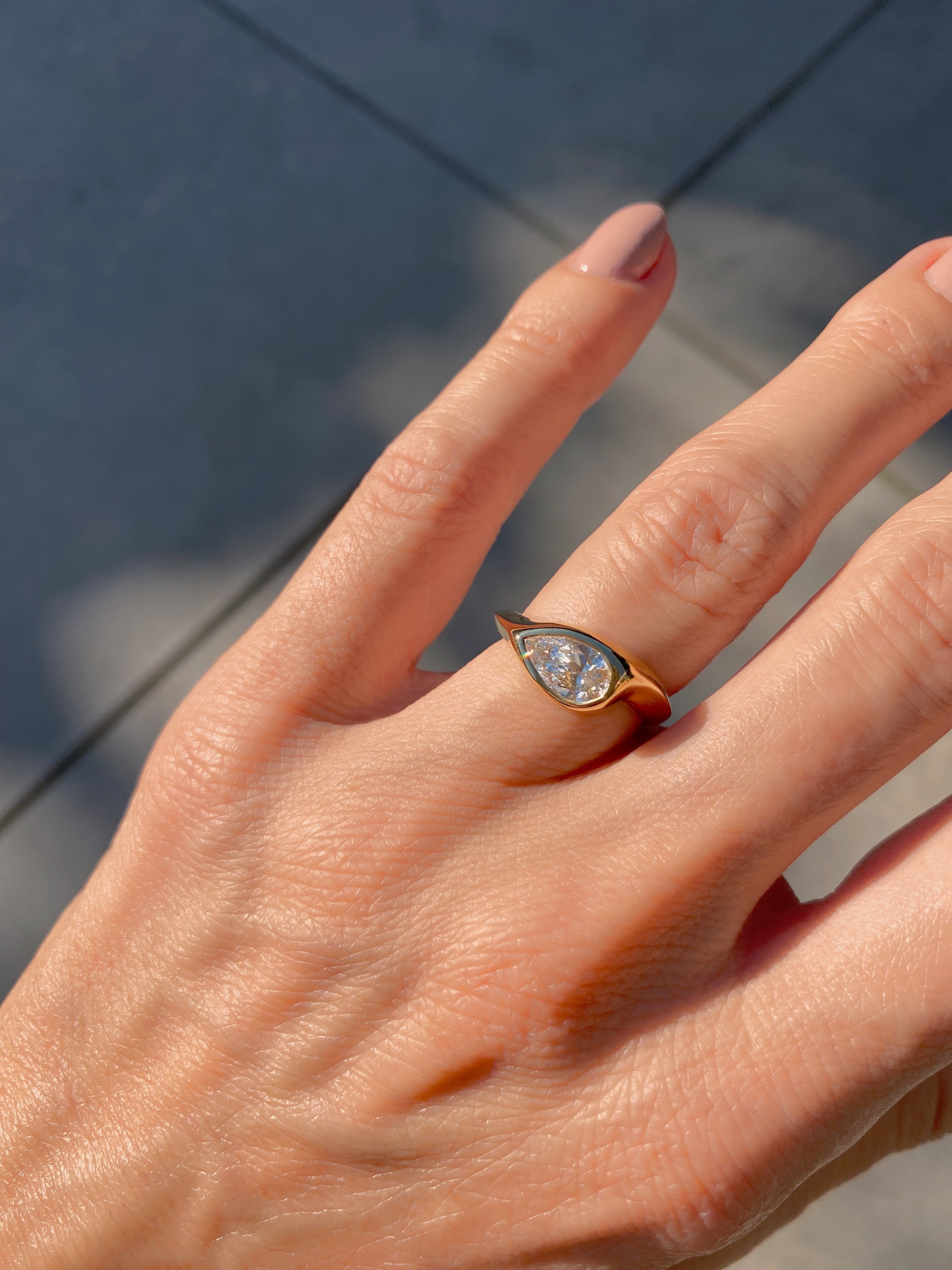 Ring 18k gold with diamond IX
