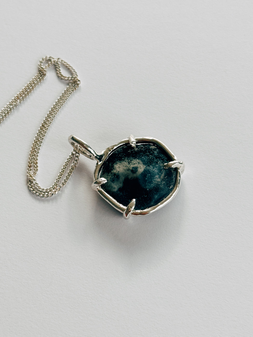 Necklace ‘Agate VI’ black/blue/grey