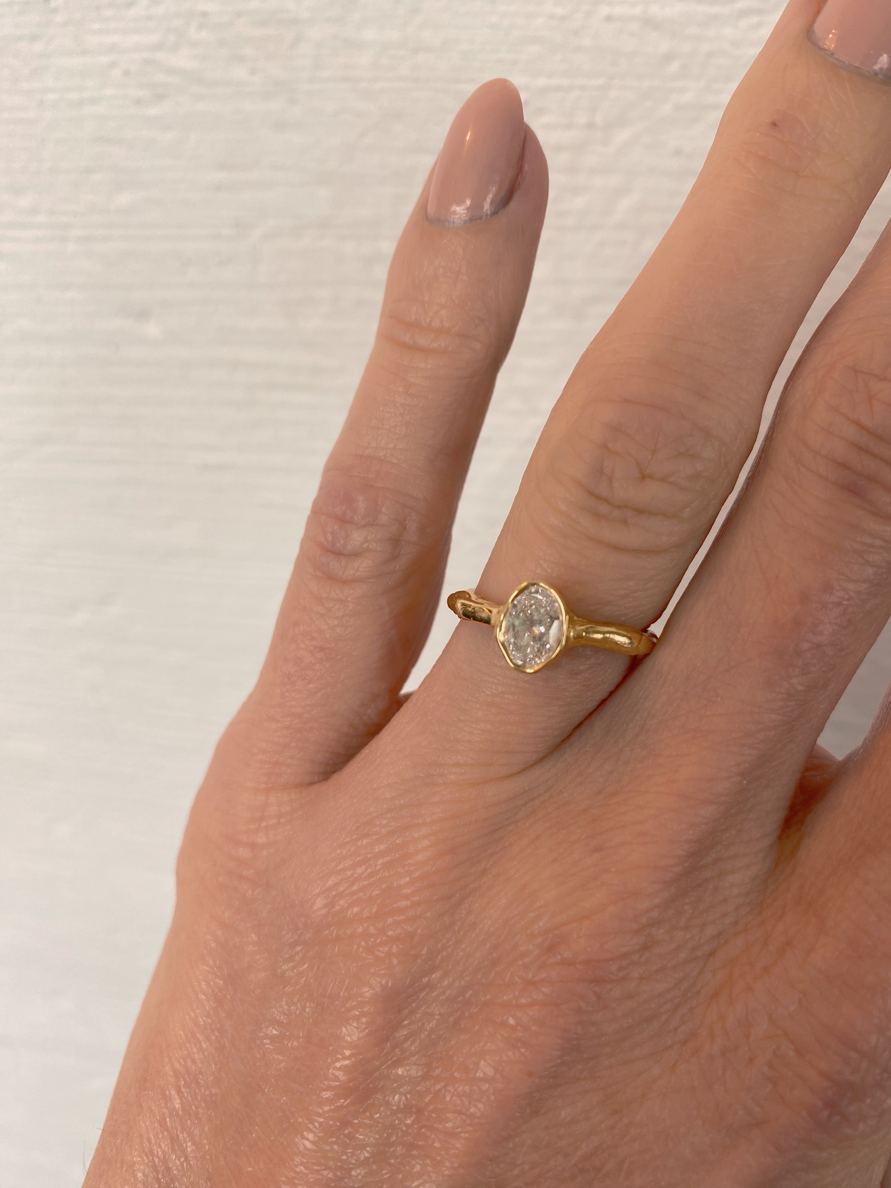 Ring 18k gold with diamond VII