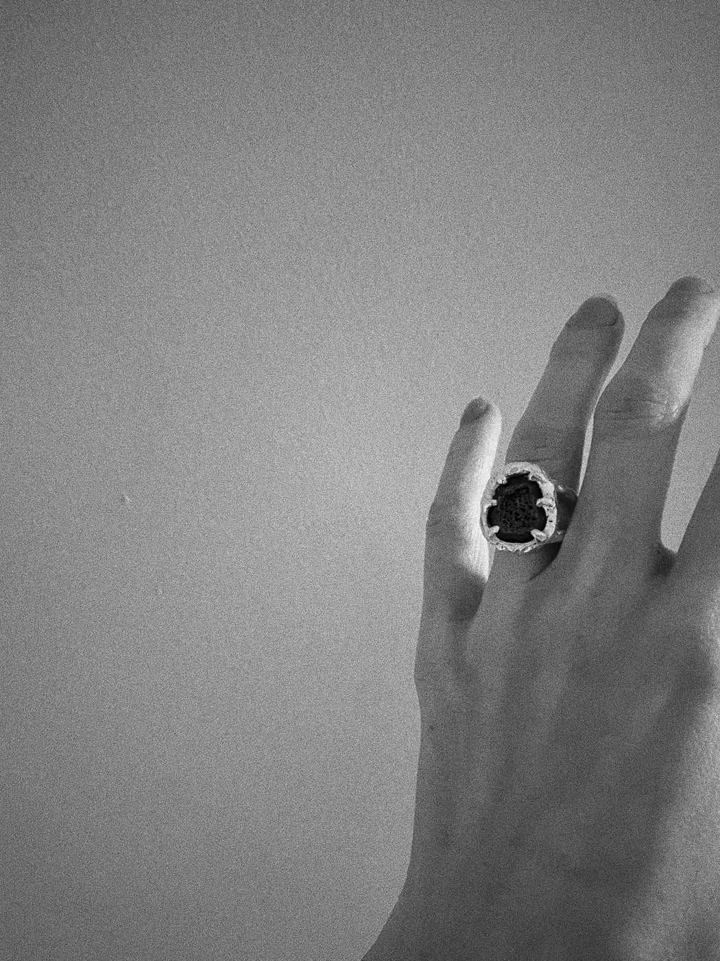 Ring ‘Agate V’ size 51