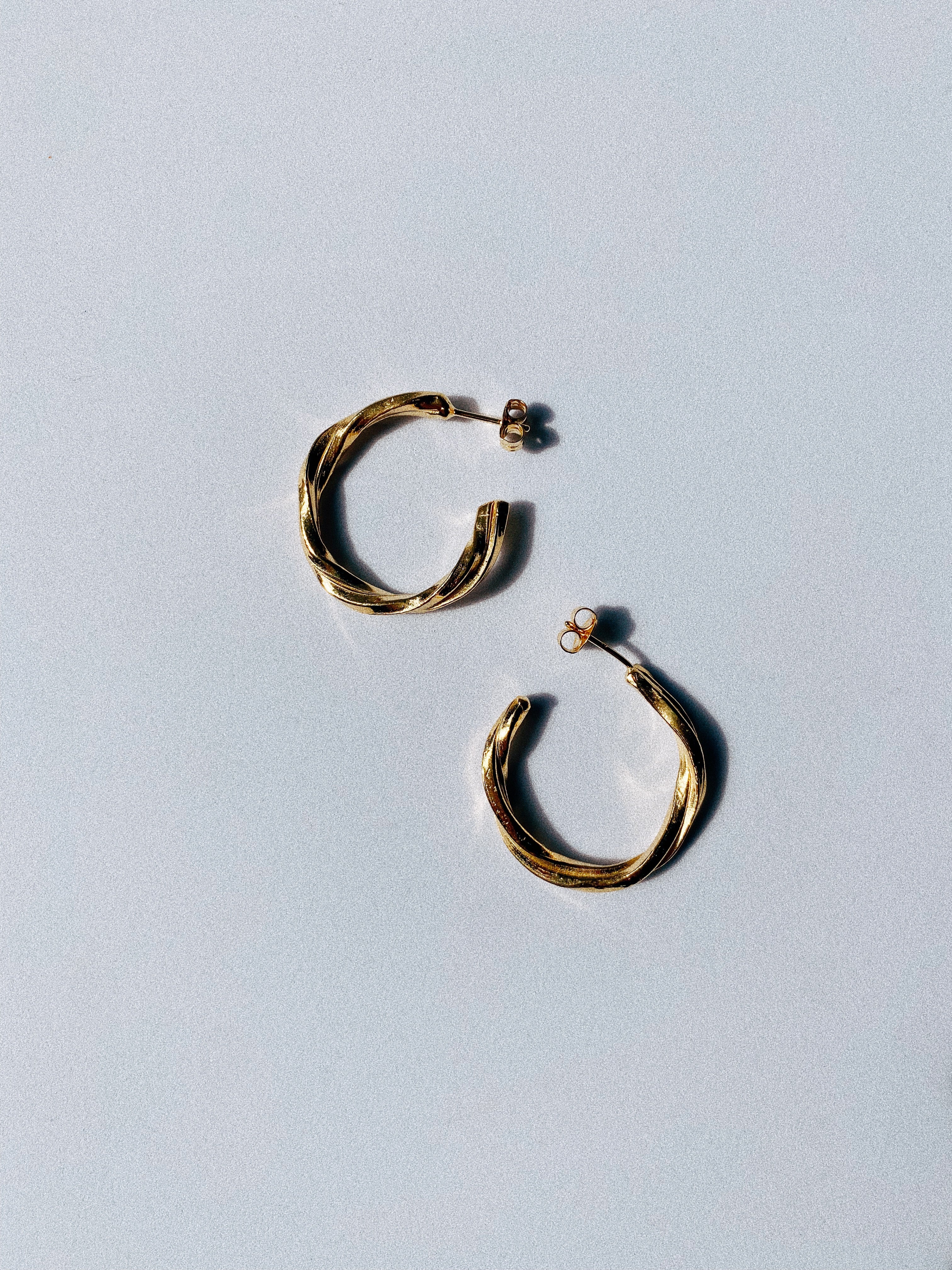 Earrings ‘Hoops medium’