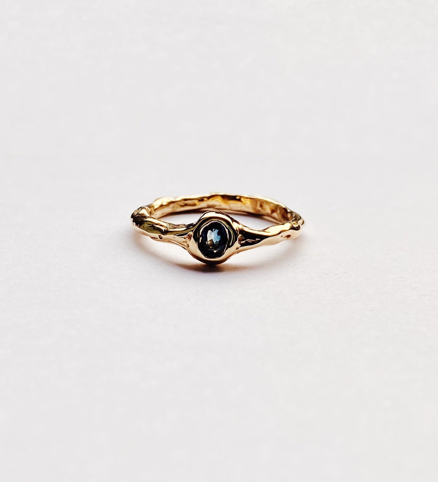 blue sapphire ring